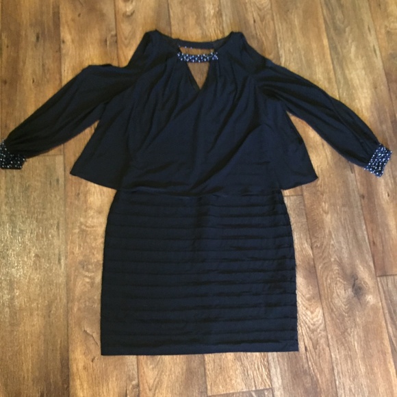 Adrianna Papell Dresses & Skirts - Adrianna Papel Cold Shoulder Beaded Dress L/Sleeve